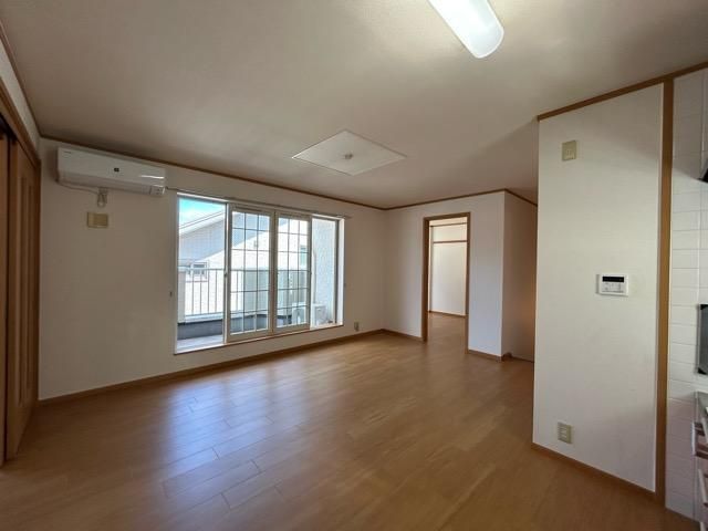 �y�����E���r���O�z�@