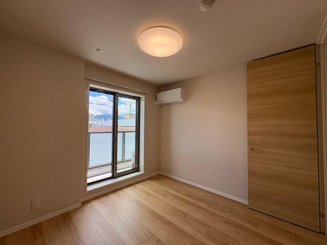 �y�Q���z�@