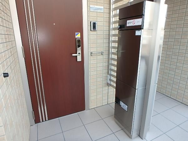 �y�G���g�����X�z�@