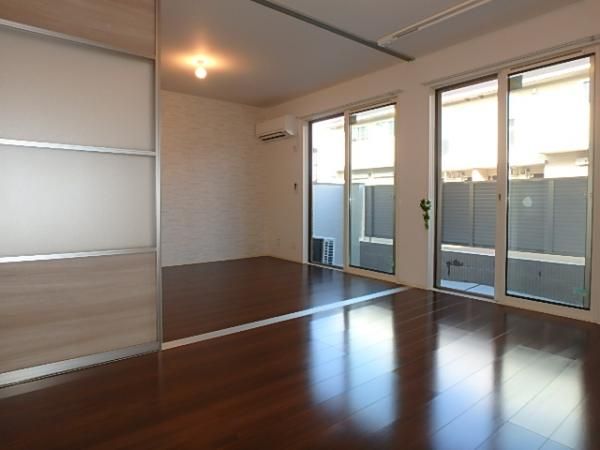 �y���̑������E�X�y�[�X�z�@