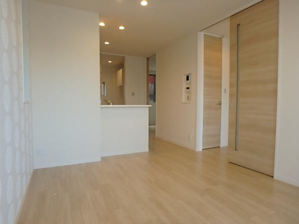 �y���ԁE���r���O�z�@