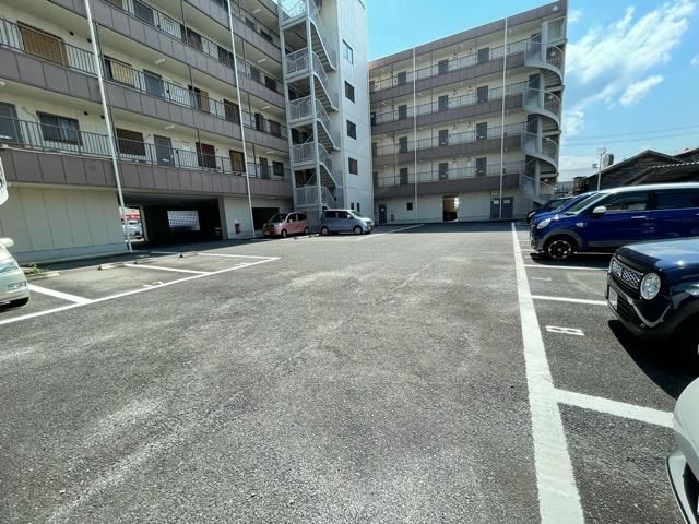 yԏz@