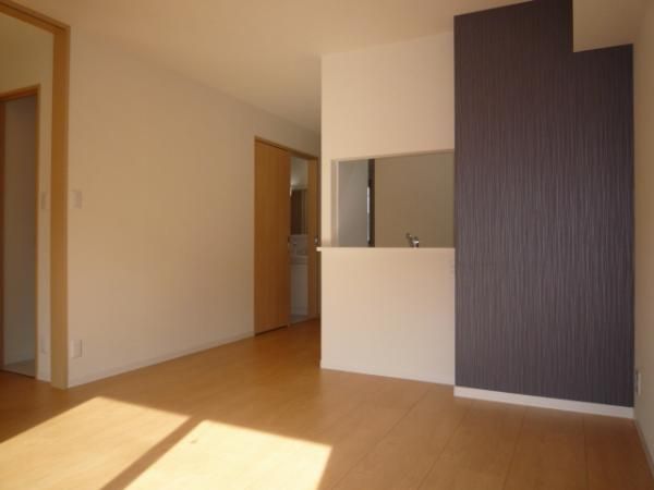 �y�����E���r���O�z�@