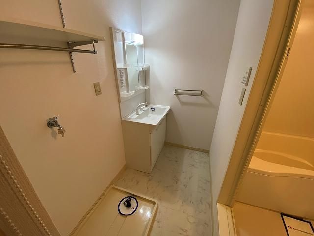 �y���ʏ��z�@���V�����v�[�h���b�T�[��