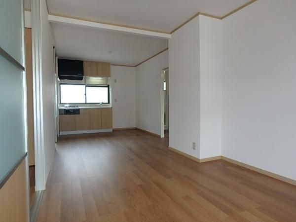 �y���ԁE���r���O�z�@