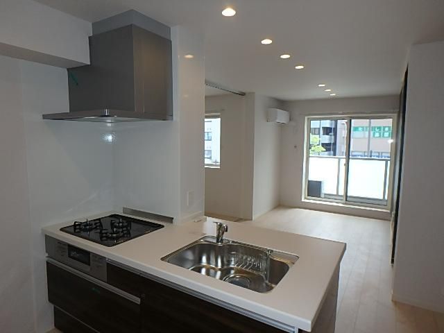 �y�L�b�`���z�@