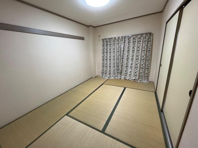 �y�Q���z�@