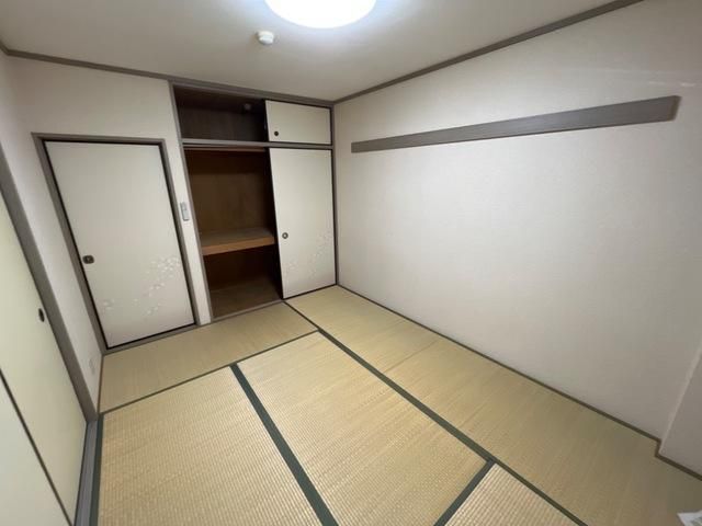 �y�Q���z�@